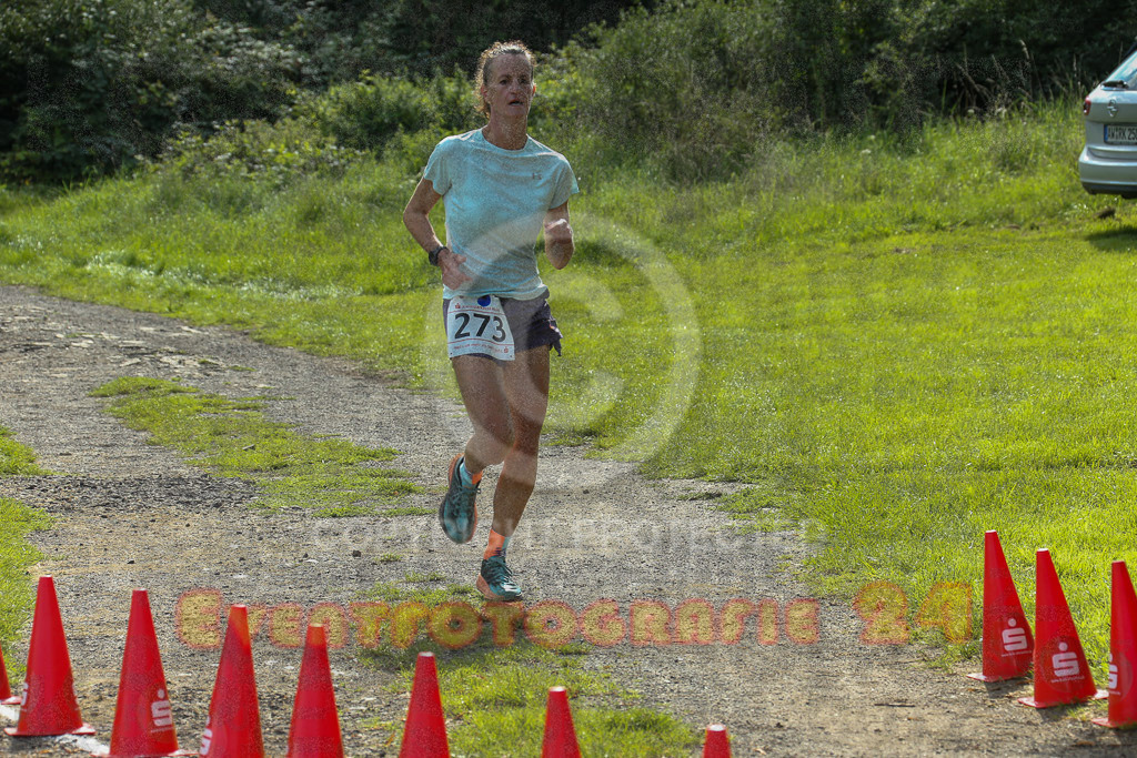 230826_1133_EX1_9591 | Sportfotografie im Rhein-Sieg Kreis, Köln, Bonn, NRW, Rheinland Pfalz, Hessen, etc. Unser Tätigkeitsfeld umfasst den Laufsport vom Volkslauf über den Marathon, Duathlon, Triathon bis zum Ultralauf wie Kölnpfad Ultra oder Schindertrail.