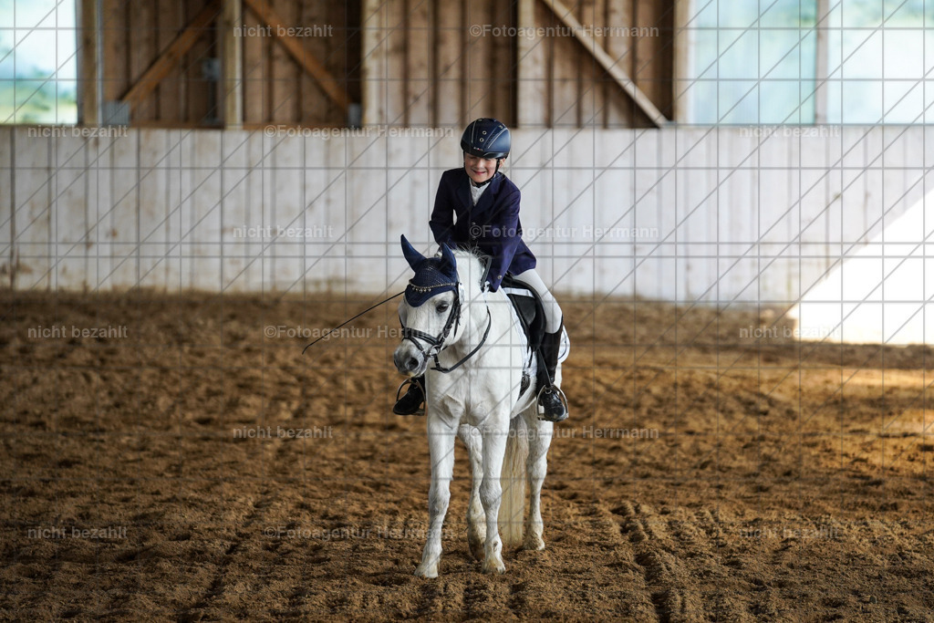 20230518-FAH03619 | Frühjahrsturnier, landberg am Lech, 2023, Reitclub Landsberg, Turnierbilder, Fotos Turnier Landsberg, Fotoagentur Herrmann, Turnierfotografen Bayern, reitsport Fotograf, Pferde Fotograf