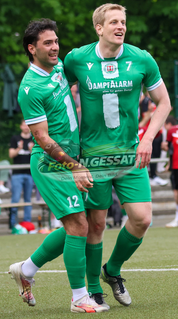 Bünder SV - SV Enger-Westerenger, | Auf dem Bild zu sehen: grün Bünder SV v.l.: Batuhan Kaymak, Volkmar VögeBünder SV, SV Enger-Westerenger, Saison 25/26, Kreisliga A, Bünde, Deutschland - Realisiert mit Pictrs.com