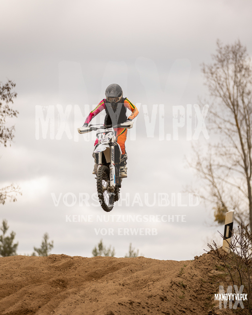 866A1829 | mxndyyvipix