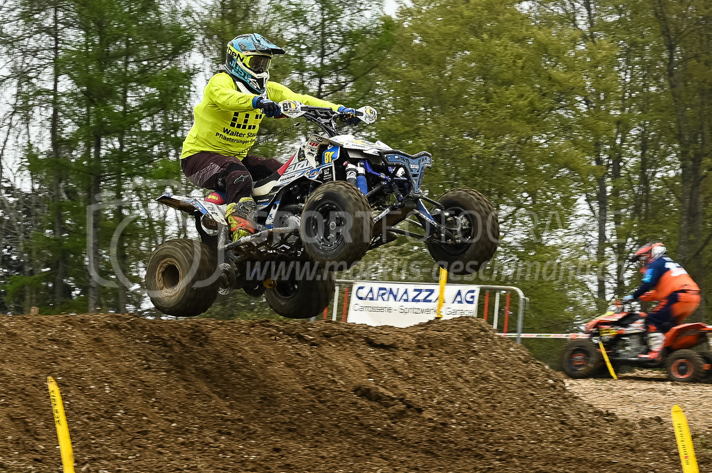 Motocross Schlatt bei Winterthur - 30. April 2023 | #81 Teixeira Domingos aus Gossau (CH) auf Susuki Ltr 450 in der Kategorie Quad am Motocross Schlatt bei Winterthur, 30. April 2023. 
Instagram: @mx_schlatt | @mc_wila | @sam_schweiz
Bild: Sportfotografie Markus Aeschimann | www.markus-aeschimann.ch - Realisiert mit Pictrs.com