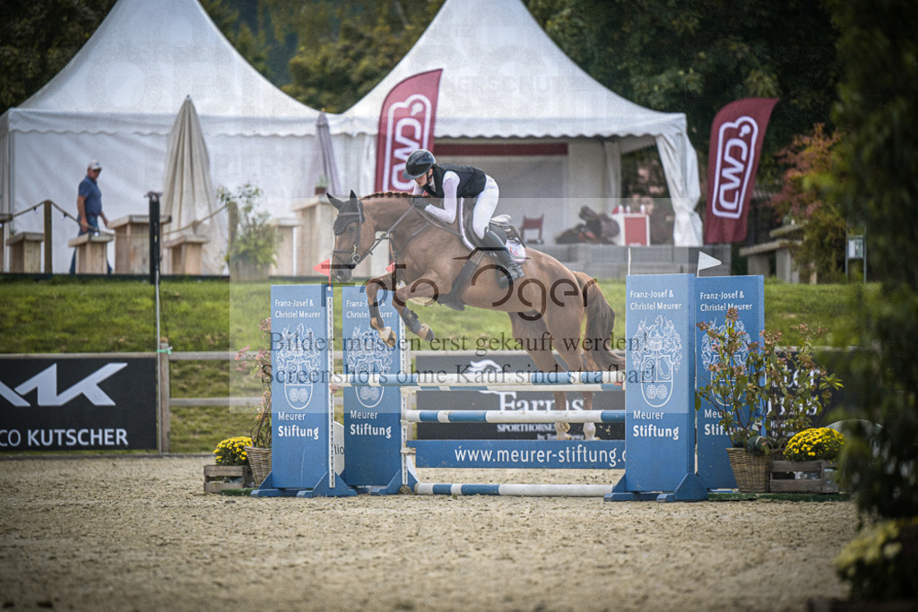 DOS_6895 | Entdecke hochwertige Reitturnierfotos von Foto Oger. Professionell, emotional und authentisch – jetzt Lieblingsmomente im Shop bestellen.Deutschlandweite Turnierfotografie. - Realisiert mit Pictrs.com