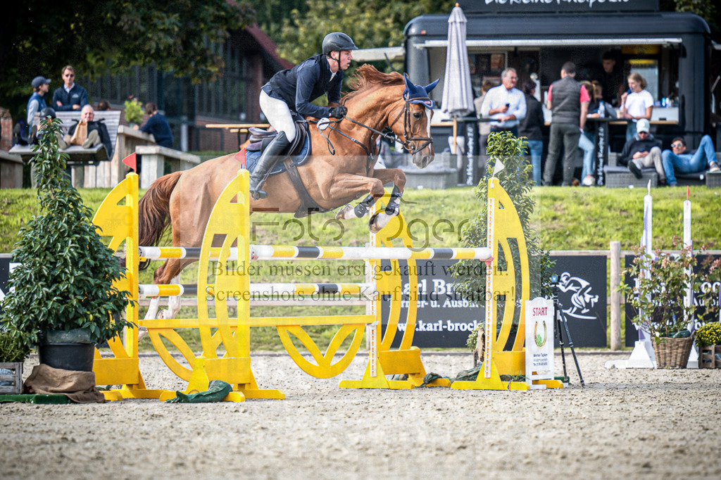 DOS_6313 | Entdecke hochwertige Reitturnierfotos von Foto Oger. Professionell, emotional und authentisch – jetzt Lieblingsmomente im Shop bestellen.Deutschlandweite Turnierfotografie. - Realisiert mit Pictrs.com