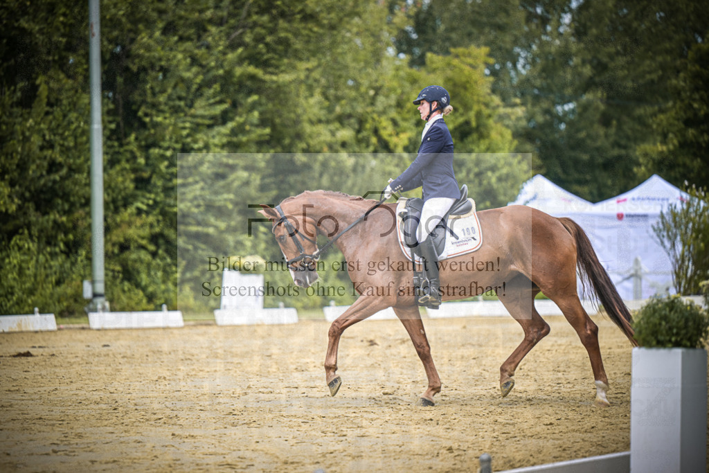 DOS_2591 | Entdecke hochwertige Reitturnierfotos von Foto Oger. Professionell, emotional und authentisch – jetzt Lieblingsmomente im Shop bestellen.Deutschlandweite Turnierfotografie. - Realisiert mit Pictrs.com