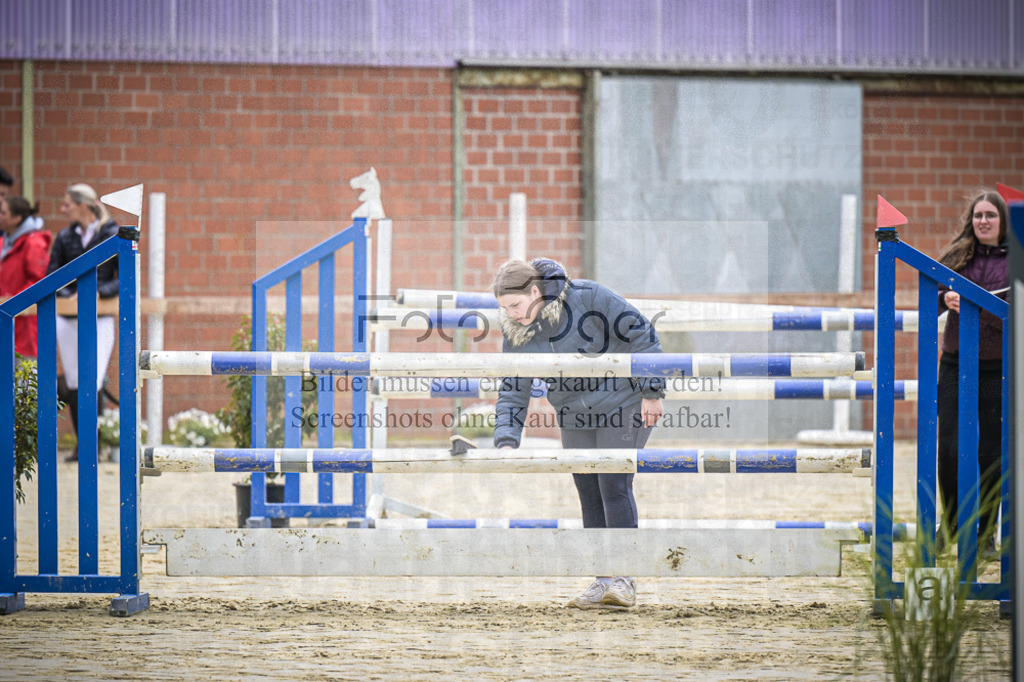 DOS_9350 | Entdecke hochwertige Reitturnierfotos von Foto Oger. Professionell, emotional und authentisch – jetzt Lieblingsmomente im Shop bestellen.Deutschlandweite Turnierfotografie. - Realisiert mit Pictrs.com