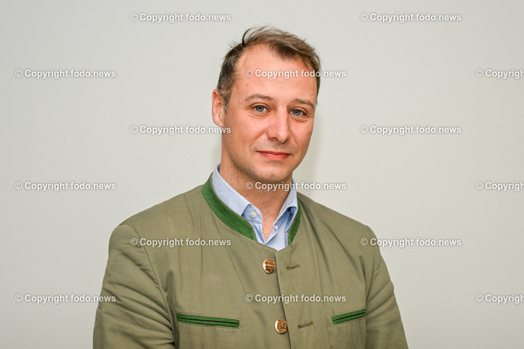 Pressekonferenz Landwirtschaftskammer OÖ_ Wildschadensberatung_ 03.04.2023-5 | 03.04.2023, Landwirtschaftskammer Ooe, AUT, Pressekonferenz Landwirtschaftskammer Ooe, Wildschadensberatung, im Bild Wolf-Dietrich Schlemper (Wildschadensberater der LK Ooe)