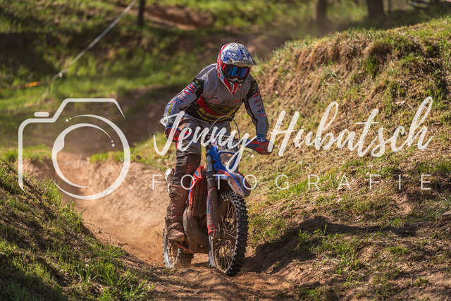JHF.ECHT.4h.Samstag1620 | jennyhubatsch-endurofotografie