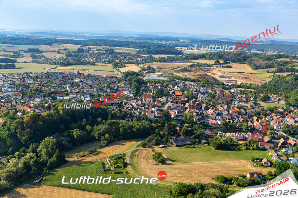 Das Luftbild der Stadt Marktzeuln wurde 2020 vom Flugzeug heraus erstellt (keine Drohne) Aufnahmehöhe ca.400 Meter- hohe Auflösung und Qualität garantiert!
