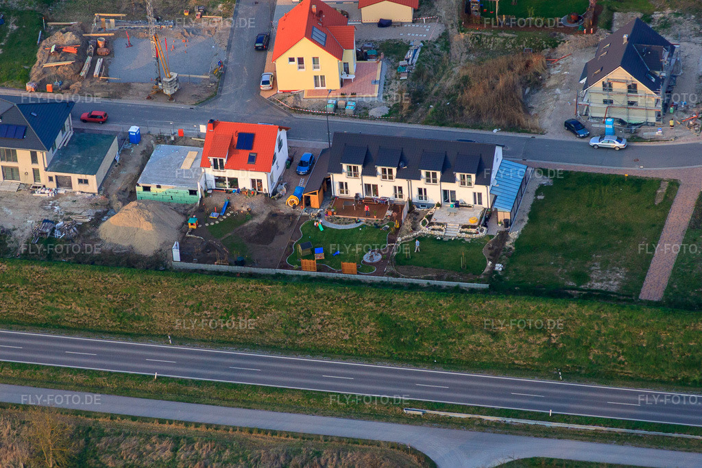 Luftbild: Forstlandalllee in Jockgrim im Bundesland Rheinland-Pfalz in Deutschland. Foto: IMG_63365.jpg vom 28.03.2014 durch Werner Riehm/FLY-FOTO.de