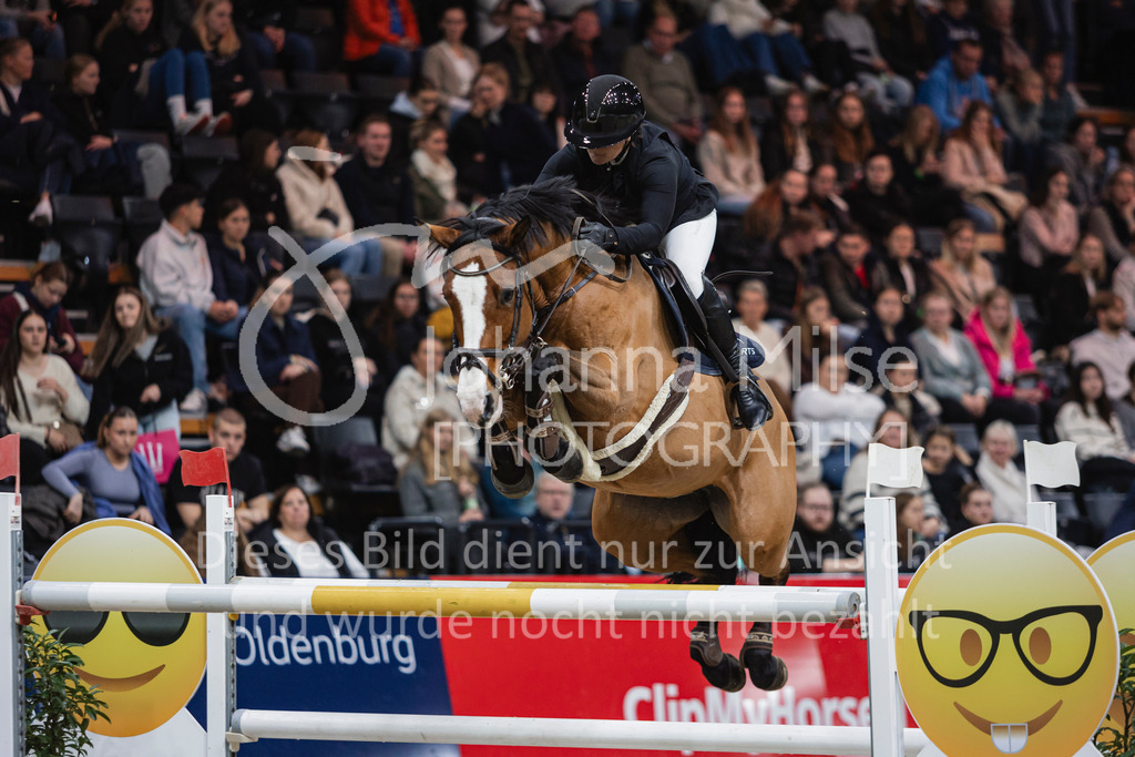 241103_Oldenburg_FinaleMittlereTour-218 | Deine schönsten Turniermomente als professionelle Fotos! Entdecke hochwertige Pferdesport-Fotografie im Online-Shop. Jetzt Fotos finden & bestellen!