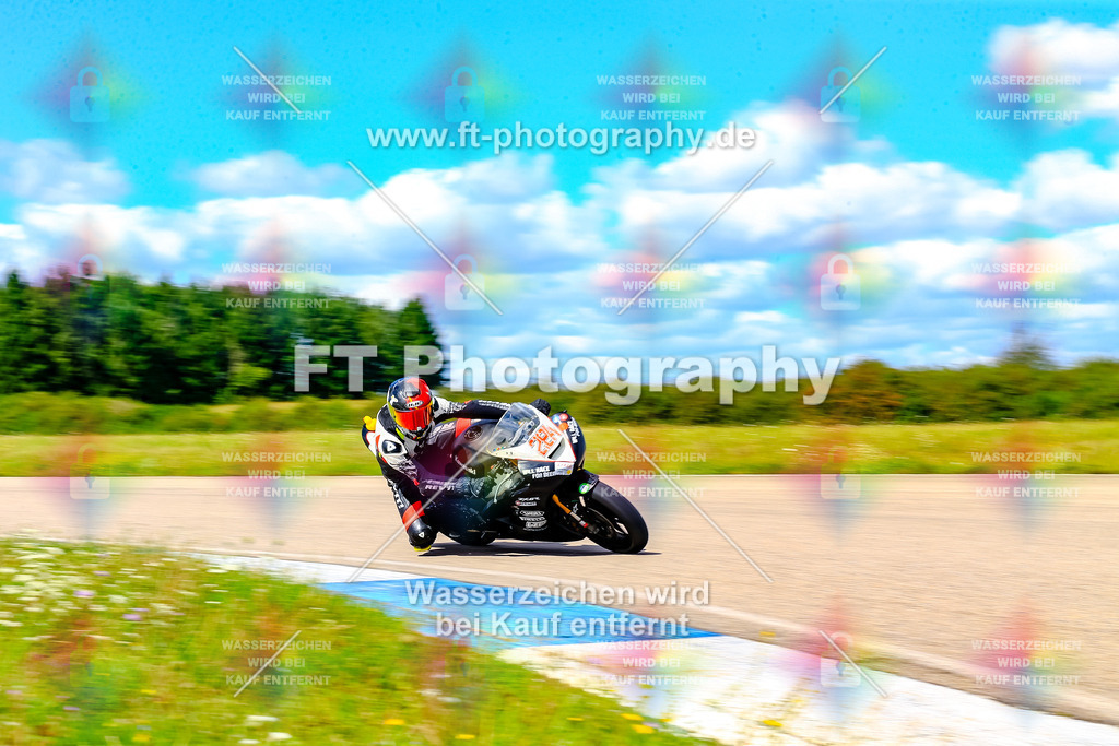 _OUR6477 | Hier findet Ihr Bilder von Touristenfahrten auf der Nürburgring Nordschleife oder von anderen Veranstaltungen die ich besucht habe. Viel Spass beim Durch Schauen 