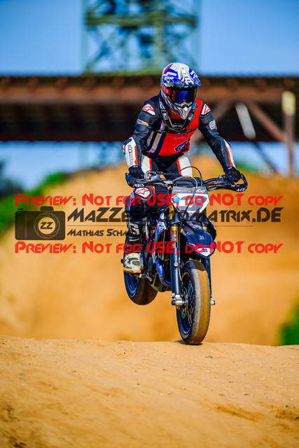 MaZZes_FotoMatrix_240511_6007705_9526 | UE40