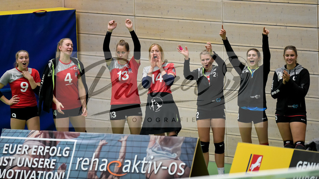 VCOBWA20211106_085 | Volleyball, Frauen:   bei dem Spiel der 3. Liga West zwischen VC Osnabrueck und SV BW Aasee in der Schlosswallhalle am 06.11.2021 in Osnabrueck, Deutschland. - Realisiert mit Pictrs.com