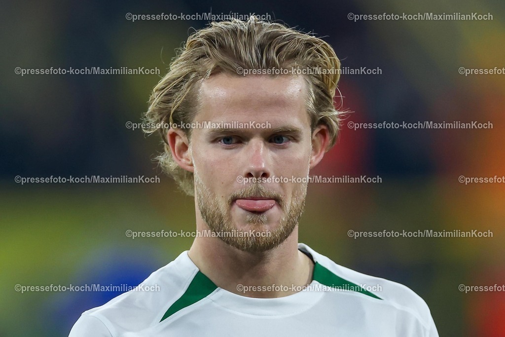UCL1902250102129 | 19.02.2025, Fußball, UEFA Champions League, Borussia Dortmund - Sporting Lissabon, Signal Iduna Park, Knockout phase play-offs, Saison 2024 2025: Morten Hjulmand (Sporting #42)