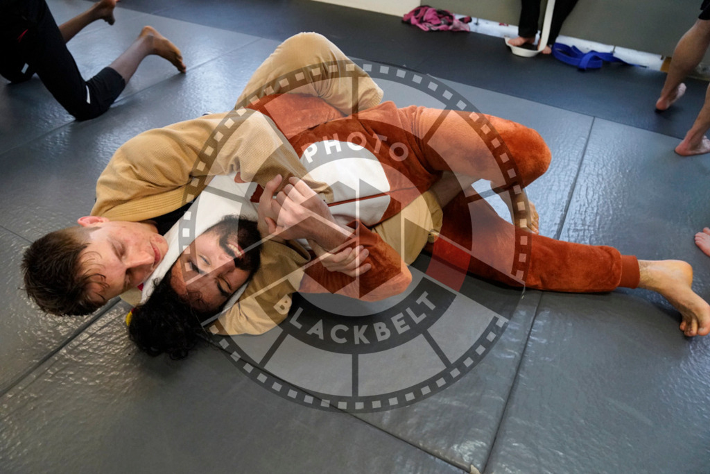 20240413PBB7449 | Fighters compete during the Grapplethon 24hours of rolling for a reason in Hamburg, Germany, on April 13, 2024.