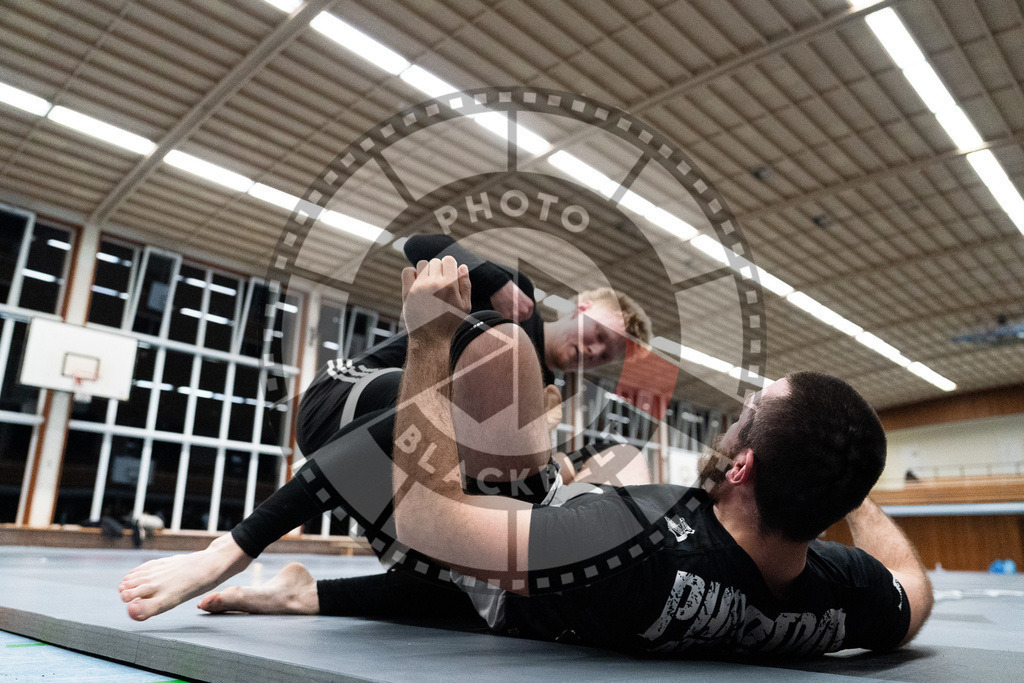 20251129PBB9174 | Fighters compete during the luta livre competition ILLCS XI winter edition on November 29, 2025 in Hannover, Germany.