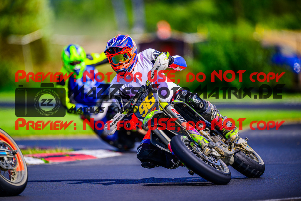 MaZZes_FotoMatrix_240714_6007705_8199 | S2