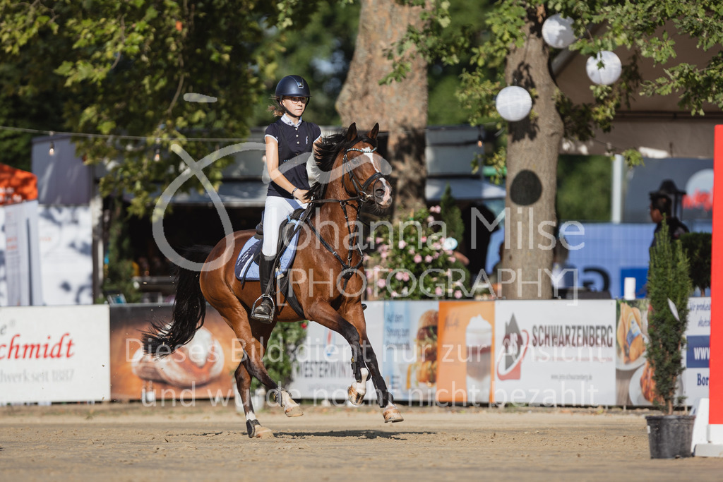 220825_Delbrueck_PonyTrophy-190 | Deine schönsten Turniermomente als professionelle Fotos! Entdecke hochwertige Pferdesport-Fotografie im Online-Shop. Jetzt Fotos finden & bestellen!