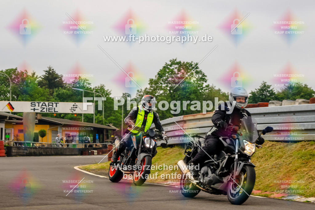 OBK-5929 | Hier findet Ihr Bilder von Touristenfahrten auf der Nürburgring Nordschleife oder von anderen Veranstaltungen die ich besucht habe. Viel Spass beim Durch Schauen 