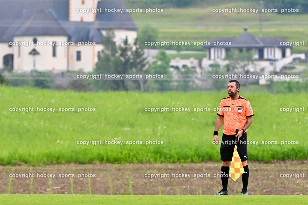 ASKÖ Köttmannsdorf vs. SV Dellach Gail | Roman Weger Referee, ASKÖ Köttmannsdorf vs. SV Dellach Gail, ASKÖ Köttmannsdorf vs. SV Dellach Gail am 15.05.2024 in Köttmannsdorf (Sportplatz Köttmannsdorf), Austria, (Photo by Bernd Stefan)