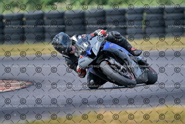 25bt04-1576 | markuskiefer.com - Realisiert mit Pictrs.com