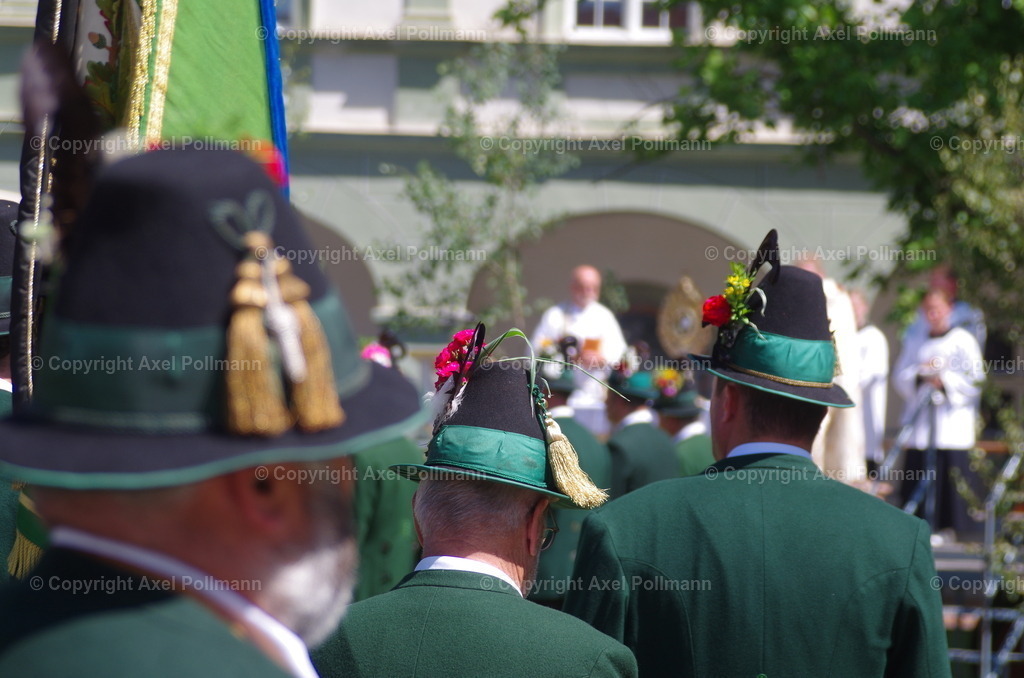IMGP6727 | fotografiert von Axel PollmannLeonhardi Wallfahrt Benediktbeuern und Murnau, Fronleichnam, Fasching, Landschaft im Loisachtal und Benediktbeuern  - Realisiert mit Pictrs.com
