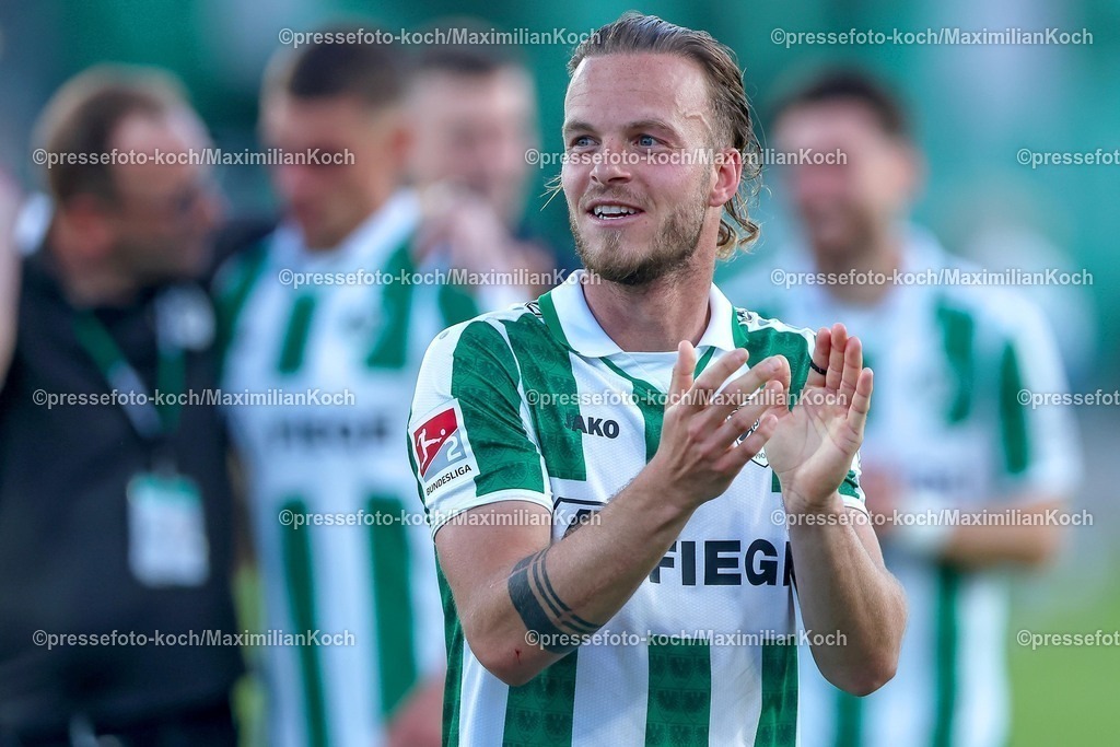 SCP09052502316 | 09.05.2025, Fußball, Preußen Münster - Hertha BSC, 2. Fußball Bundesliga, 33. Spieltag, Preußenstadion, Saison 2024 2025: Jorrit Hendrix (Preussen Muenster #20) DFB regulations prohibit any use of photographs as image sequences and or quasi-video.