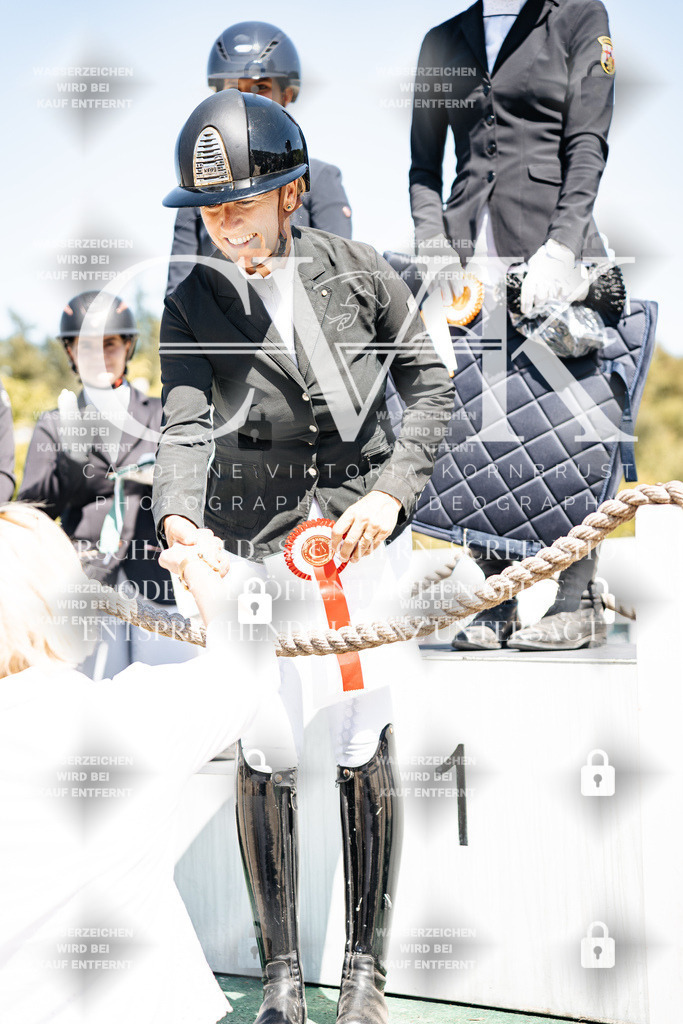 CK704945 | Turnierfotografie Pferdefotografie Trier Rheinland-Pfalz Pferdesport Reitsport Tierfotografie Sportfotografie Pferdevideo Pferdevideografie Equestrianvideography equestrianphotography  - Realisiert mit Pictrs.com