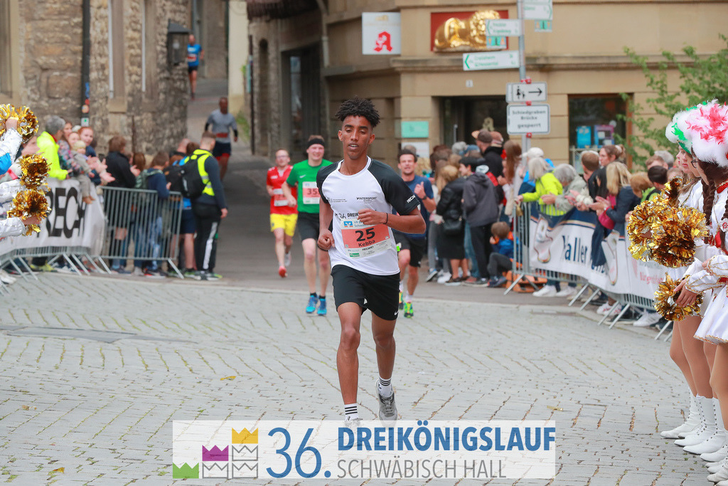 VR Bank Hauptlauf 10km | 3königslauf 2022 VR Bank Hauptlauf - Realisiert mit Pictrs.com