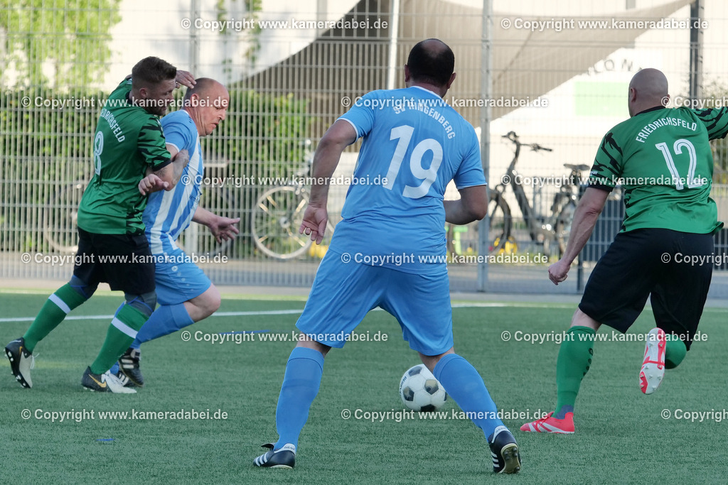 Fußball Kreispokal 25/26 Ü 32 : Spiel um Platz 3 : SV 08/29 Friedrichsfeld - SV Ringenberg AH  2 : 1 | Fußball Kreispokal 25/26 Ü 32 : Spiel um Platz 3 : SV 08/29 Friedrichsfeld - SV Ringenberg AH  2 : 1Spielort : Voerde Friedrichsfeld - Realisiert mit Pictrs.com