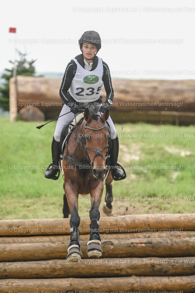 20230513_CCI2_Section2_Gelände_0582 | equistock