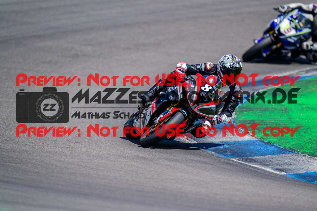 MaZZes_FotoMatrix_240615_1152 | WEISS