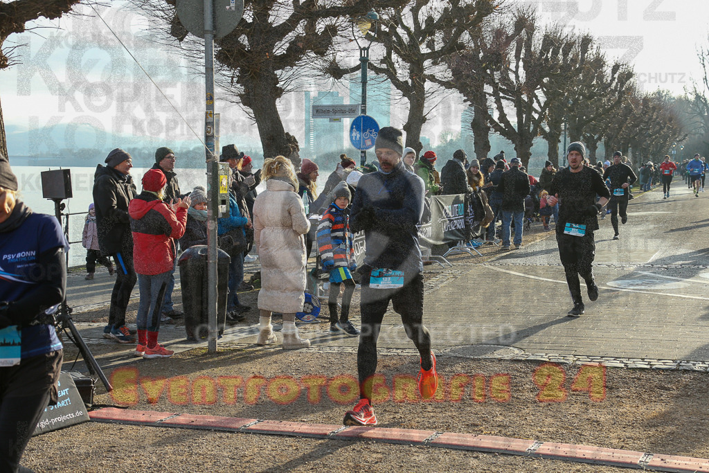 241231_1159_EX1_3299 | Sportfotografie im Rhein-Sieg Kreis, Köln, Bonn, NRW, Rheinland Pfalz, Hessen, etc. Unser Tätigkeitsfeld umfasst den Laufsport vom Volkslauf über den Marathon, Duathlon, Triathon bis zum Ultralauf wie Kölnpfad Ultra oder Schindertrail.