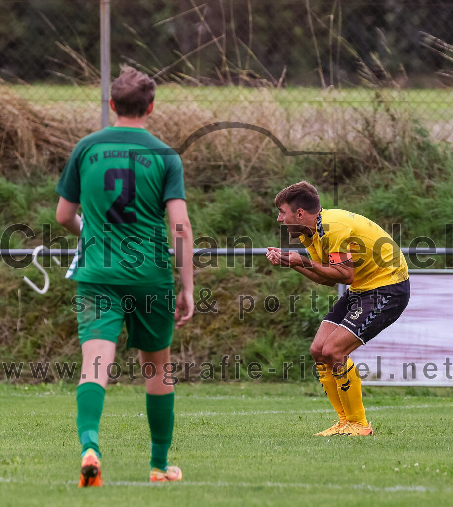 2023-08-06_101_SC_Kirchasch_gegen_SV_Eichenried | Bockhorn, Deutschland, 06.08.2023:
Fußball, Kreisliga 2023 / 2024, 2. Spieltag, SC Kirchasch gegen SV Eichenried, Endergebnis: 3:1

Daniel Wiskitenski (SV Eichenried, #2), Johannes Westermaier (SC Kirchasch, #3)

Foto: Christian Riedel / fotografie-riedel.net