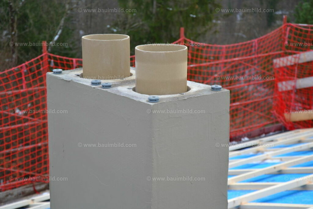 bib-lg08-schornstein-0055 | Nach LV-Leistungsgruppen sortierte Detailfotos über den Bau eines Hauses. Alle Hausbau-Bilder direkt vom Urheber und Autor der Website Haus-Selber-Bauen.com