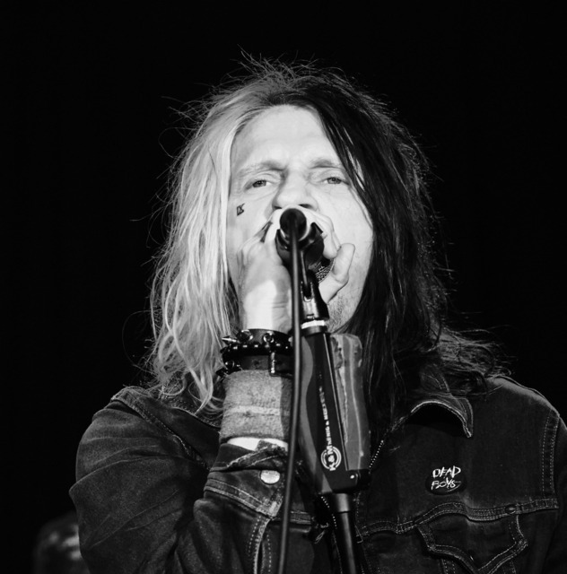 _XP36101-EyeHateGod | blende43
