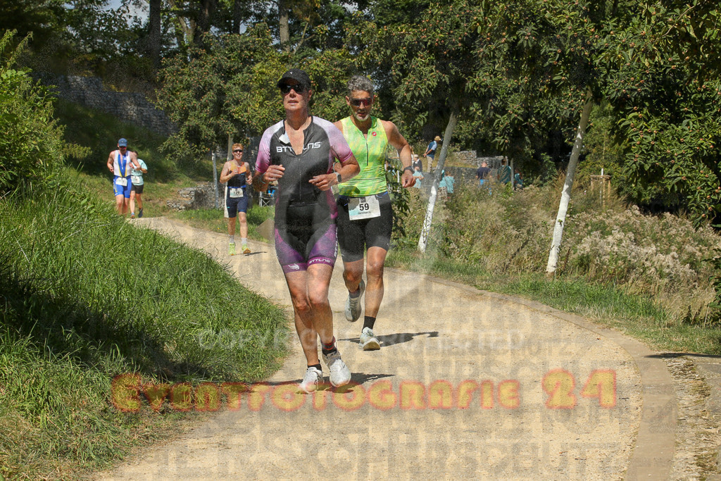 250824_1222_EX1_9177 | Sportfotografie im Rhein-Sieg Kreis, Köln, Bonn, NRW, Rheinland Pfalz, Hessen, etc. Unser Tätigkeitsfeld umfasst den Laufsport vom Volkslauf über den Marathon, Duathlon, Triathon bis zum Ultralauf wie Kölnpfad Ultra oder Schindertrail.