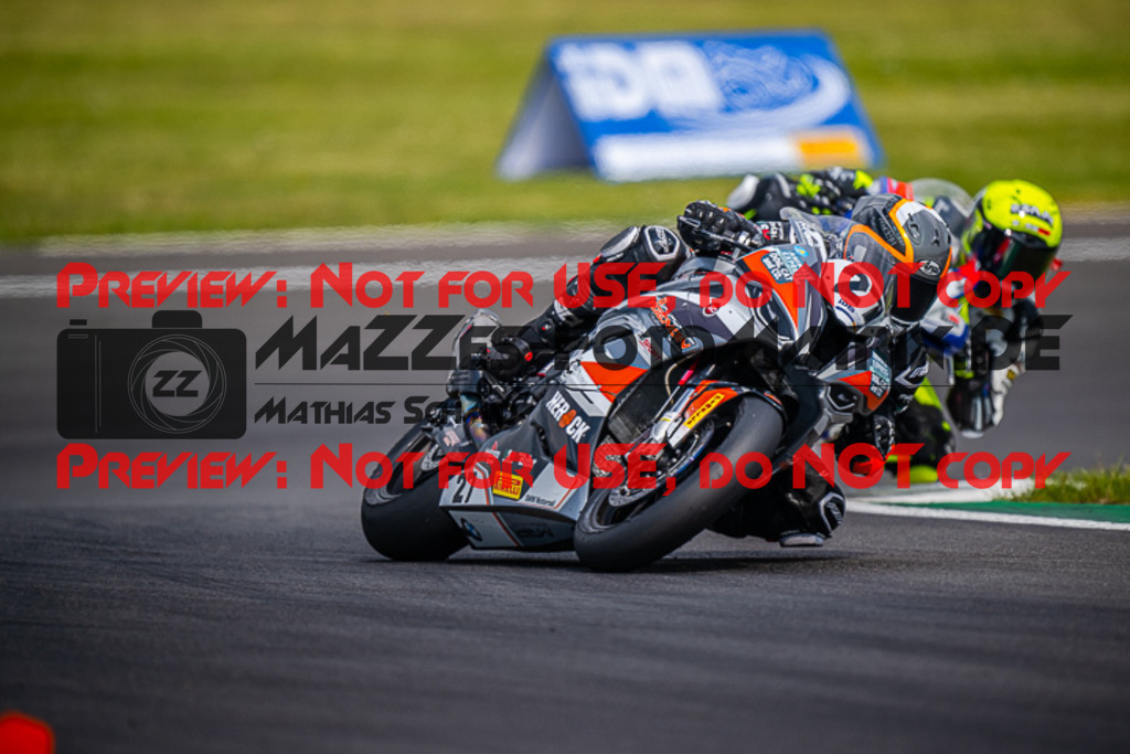 MaZZes_FotoMatrix_220508_93378 | Fotograf Mathias Schmid
Sportfotograf,
Eventfotograf,
Hochzeitsfotograf,
Portraitfotograf