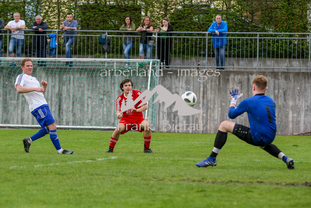 993T2203 | Medien- Sport- Entertainmentfotos