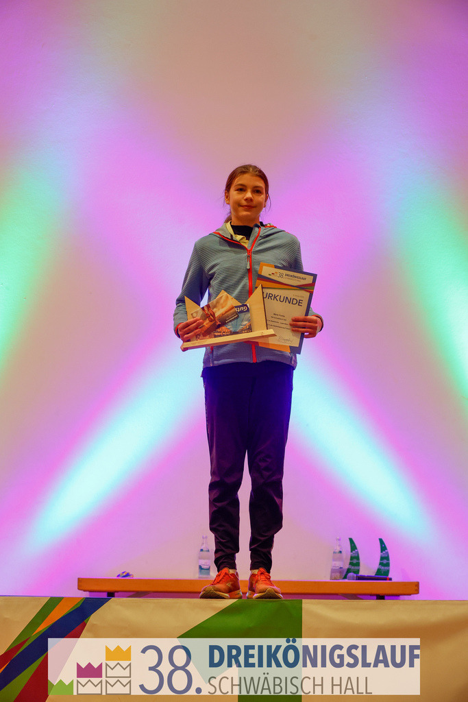 1700m Stadtwerke Jugendlauf | 3 Koenigslauf 2024 1700m Stadtwerke Jugendlauf - Realisiert mit Pictrs.com