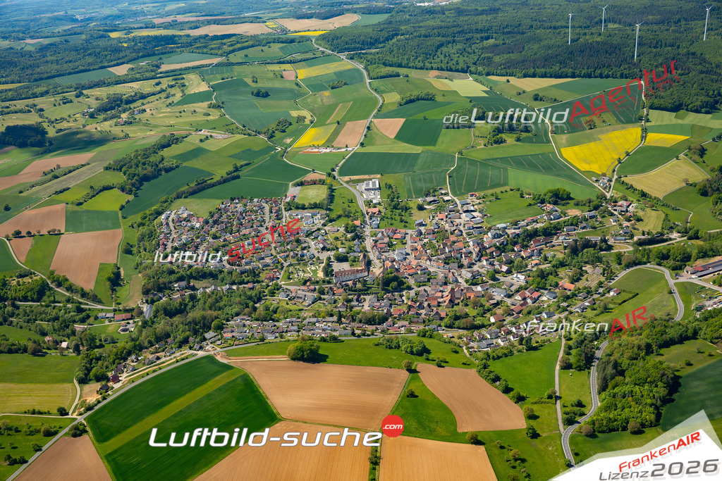 Luftaufnahme von Ravenstein - Die Luftaufnahme wurde 2025 vom UL-Flugzeug heraus erstellt ( keine Drohne ) - Hochauflösende Luftaufnahme - für professionelle Ausdrucke geeignet. Die Geschenkidee !Mit Lizenz und Bildrechte bestellbar