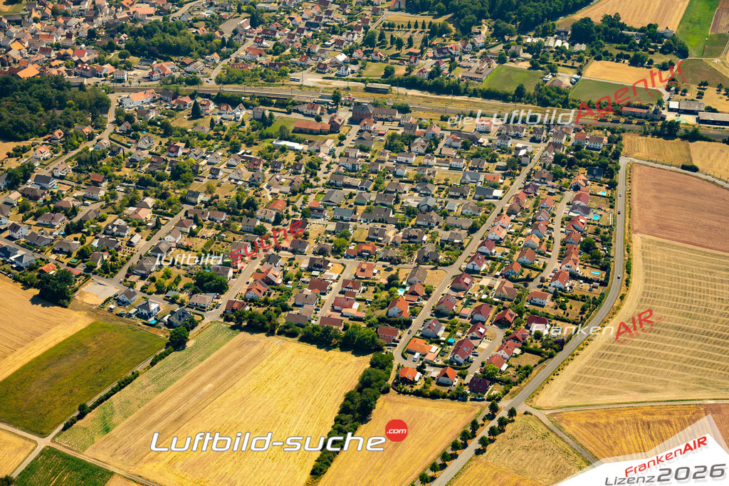Die Luftaufnahme Zimmersrode - Neuental wurde 2022 vom Flugzeug aus (keine Drohne) erstellt. Hohe Auflösung -für große Poster und Wandbilder geeignet - Garantiert!