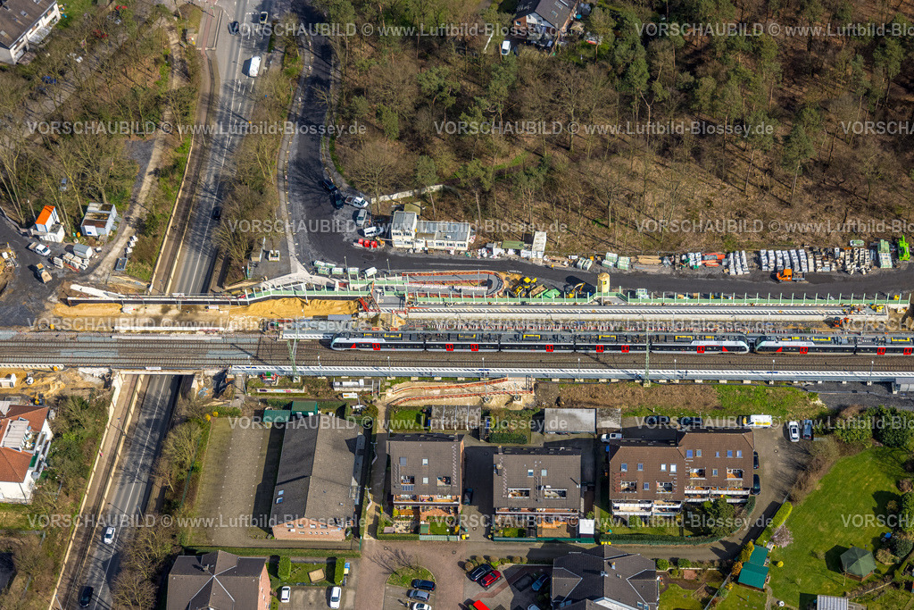 Voerde240309244 | Luftbild, Hbf Bahnhof Voerde, Baustelle Brücke Steinstraße, S-Bahn am Bahnhof, Ausbau der Betuweroute und Betuwe-Linie Eisenbahnstrecke, Voerde, Nordrhein-Westfalen, Deutschland