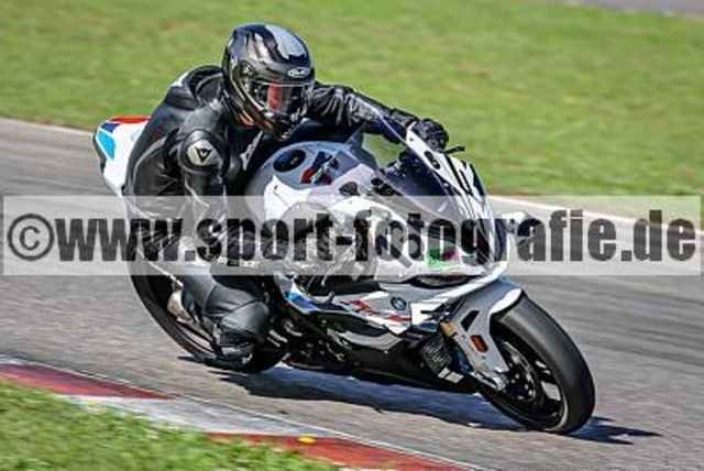 spof5409 | Professionelle Fotos von Sportveranstaltungen, aber auch Hochzeiten und anderen Events. - Realisiert mit Pictrs.com