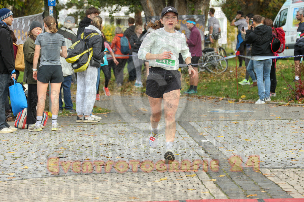 241020_1111_EX1_1356 | Sportfotografie im Rhein-Sieg Kreis, Köln, Bonn, NRW, Rheinland Pfalz, Hessen, etc. Unser Tätigkeitsfeld umfasst den Laufsport vom Volkslauf über den Marathon, Duathlon, Triathon bis zum Ultralauf wie Kölnpfad Ultra oder Schindertrail.