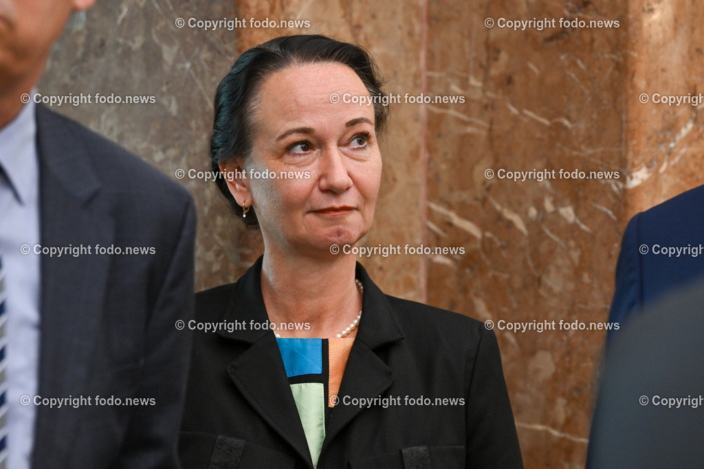 Kick-off-Veranstaltung der Gruendungspraesidentin_ IDSA_ 07.07.2023-6 | 07.07.2023, Landhaus Linz AUT, Kick-off-Veranstaltung der Gruendungspraesidentin, IDSA, im Bild Stefanie Lindstaedt (Gruendungspraesidentin des Institute of Digital Sciences Austria (IDSA))