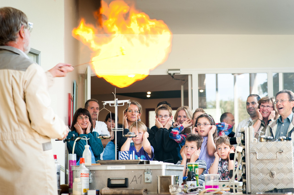 57KoelnArcaden_OsteraktionTag_der_offenen_Tür_ExxonMobil_Wernz-5002Foto_SWernz | Fotograf Köln - Realisiert mit Pictrs.com