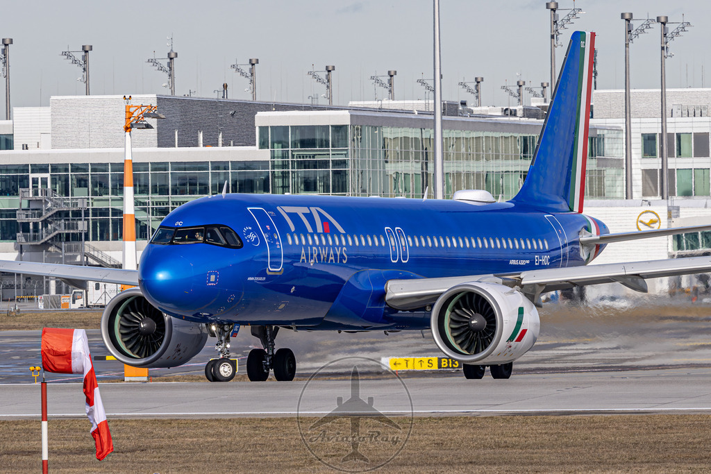 AZ437-A20N-EI-HOC-MUC-FCO-20240215-2 | Browse breathtaking aviation photography and order high-quality prints from AviatoRay's gallery. Perfect for enthusiasts and collectors. - Realisiert mit Pictrs.com
