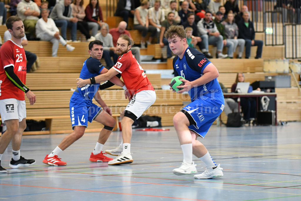 HC Deggendorf : TSV Taufkirchen/Vils | Jonas  Heuer  (HC Deggendorf  #15) - Realisiert mit Pictrs.com