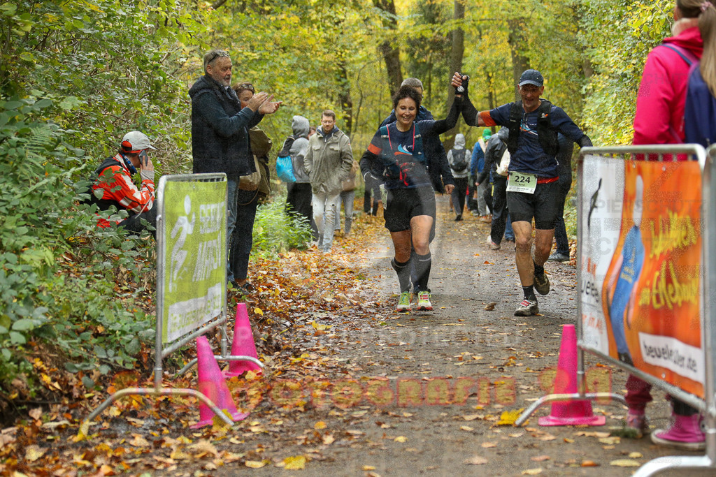 251026_1316_EX1_3066 | Sportfotografie im Rhein-Sieg Kreis, Köln, Bonn, NRW, Rheinland Pfalz, Hessen, etc. Unser Tätigkeitsfeld umfasst den Laufsport vom Volkslauf über den Marathon, Duathlon, Triathon bis zum Ultralauf wie Kölnpfad Ultra oder Schindertrail.